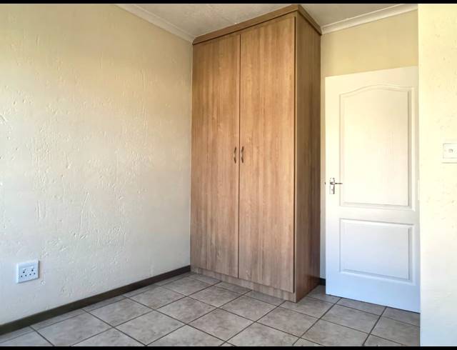 2 BEDROOM APARTMENT FOR SALE IN FRANKLIN ROOSEVELT PARK